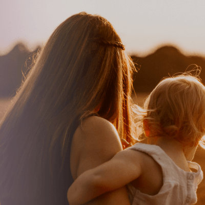 La importancia de la psicología perinatal para mujeres en posparto